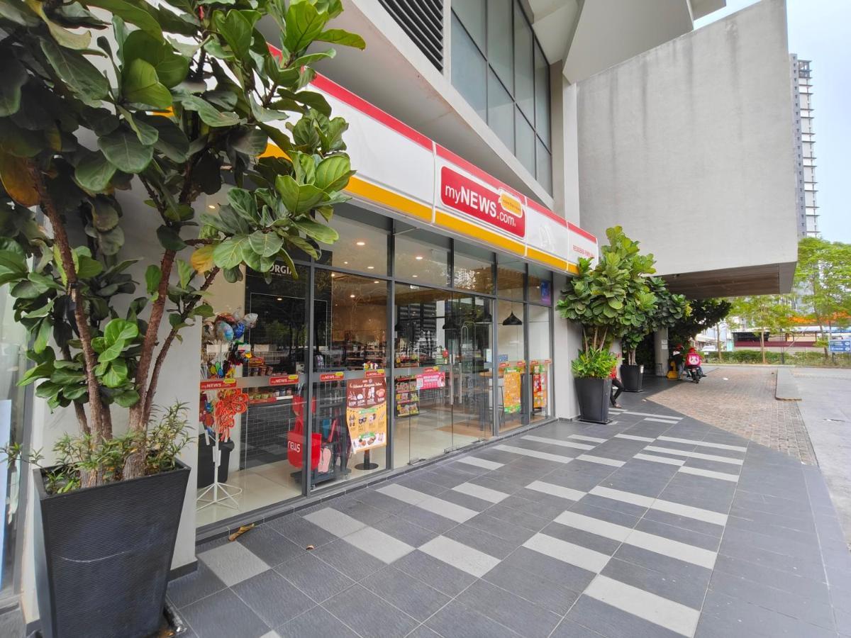 Apartment Midvalley Luxury Maxine
