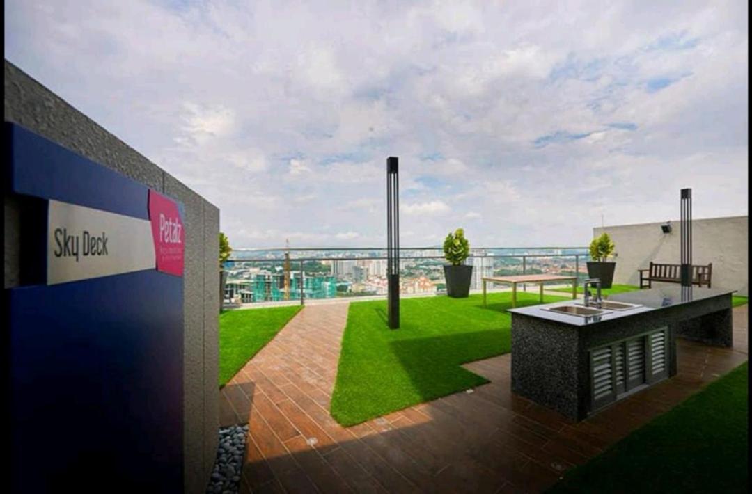 Apartment Midvalley Luxury Maxine