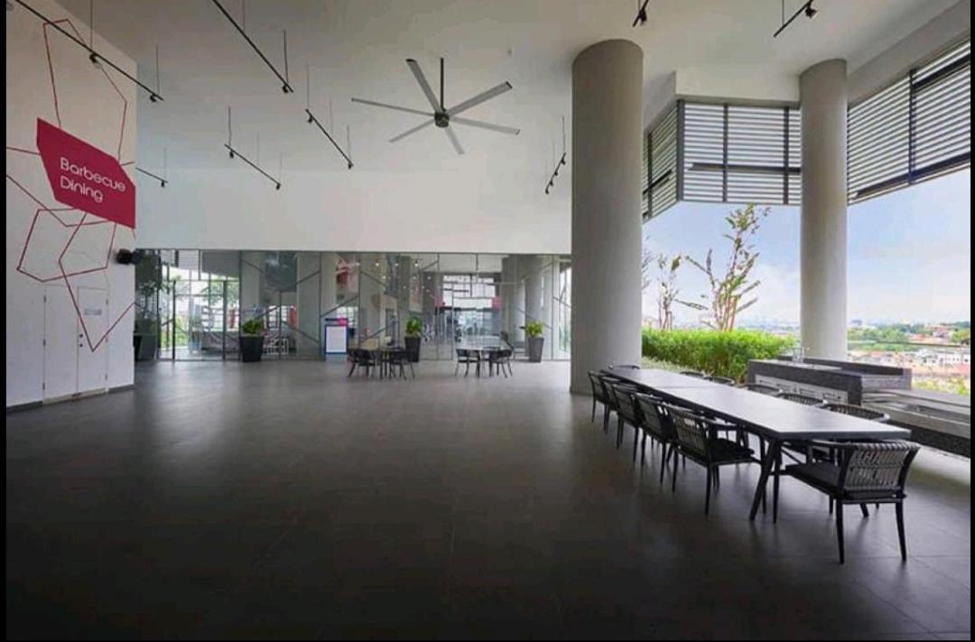 Midvalley Luxury Maxine Apartment *