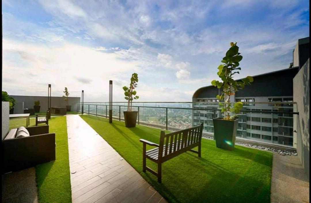 Midvalley Luxury Maxine Apartment